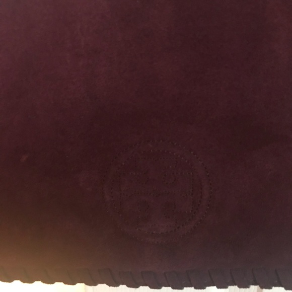 Authentic Tory Burch suede shoulder/crossbody - Picture 3 of 4